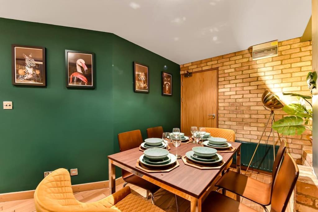 Spacious 2 Bed Urban Jungle Flat, Central London Londres Exterior foto