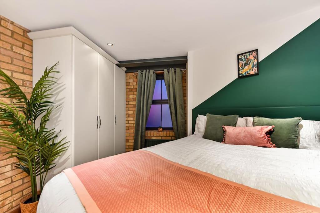 Spacious 2 Bed Urban Jungle Flat, Central London Londres Exterior foto
