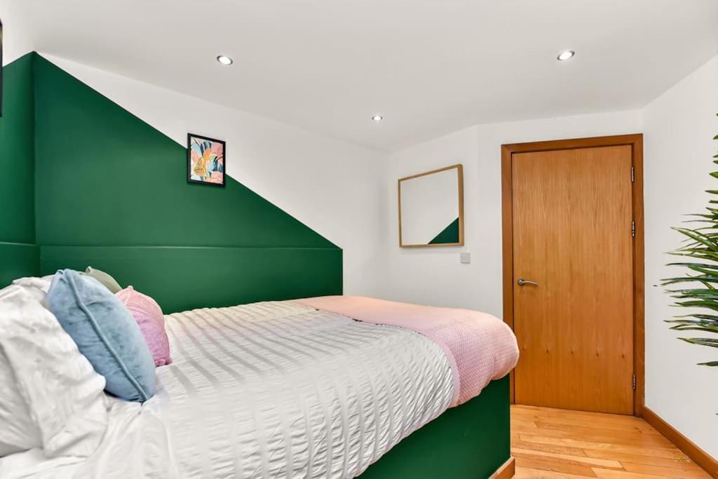Spacious 2 Bed Urban Jungle Flat, Central London Londres Exterior foto